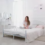 Mimi fém ágykeret ajándék ágyráccsal több méretben és színben-Fehér 160x200cm