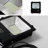 Napelem paneles  LED reflektor, 4 típusban-20 W