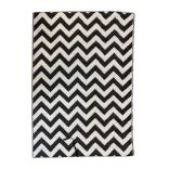 Kültéri szőnyeg, 2 oldalas, 180 x 120 cm,fekete-fehér