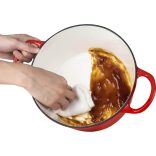 Zománcozott, öntöttvas edény fedővel 4L, piros