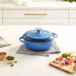 Zománcozott, öntöttvas edény fedővel 5,7 L, kék