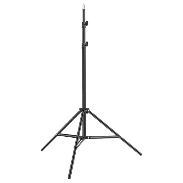 Állvány többféle világításhoz